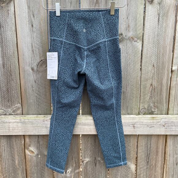 Athleta Salutation Stash II Textured Tight Womens Active Leggings XSP Petite NWT - Picture 2 of 10